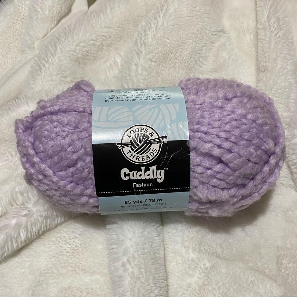 YARN Loops & Threads Cuddly Fashion